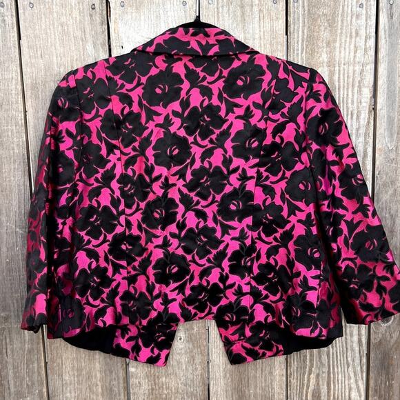 Vintage | 1960's Cardinal Detroit Cropped Black Floral Jacquard Fuschia Jacket - Picture 6 of 8